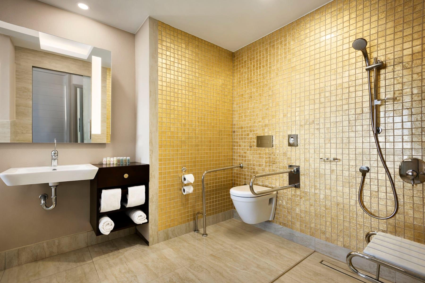 Ramada By Wyndham Iskenderun Hotel Екстериор снимка