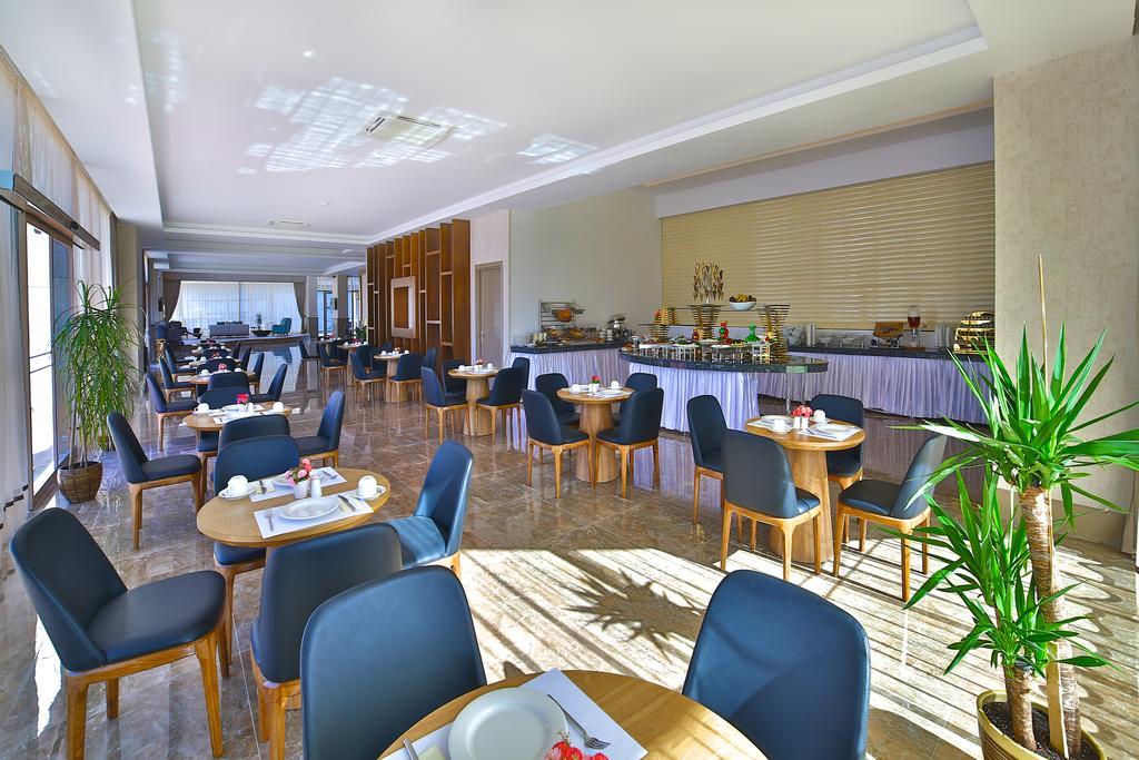 Ramada By Wyndham Iskenderun Hotel Екстериор снимка